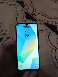 سامسونك a16 الذاكرة 256   الرام8  نظام اندرويد 16 مدعوم ب 6سنوات تحديث...