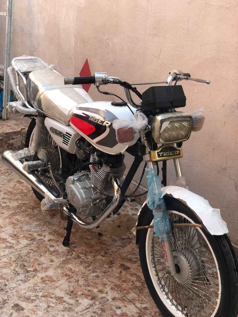 للبيع ٢٠٢٠فول فول نشاط السعر ٣٧٠وبي مجال تصال على ***********
