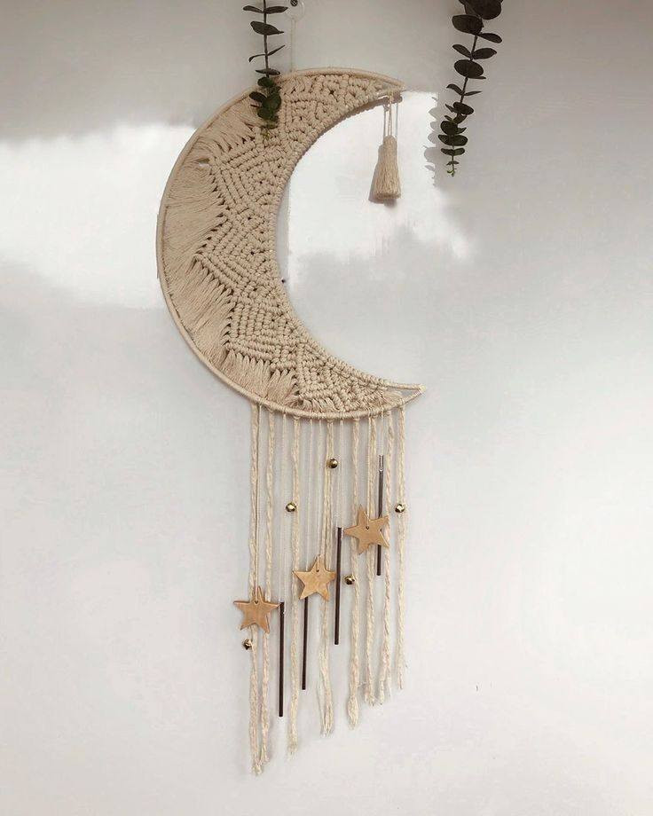 قطع مكرمية مصنوعة بعناية، بتصاميم مميزة تضيف دفء وأناقة لأي ركن في البيت.
اختاري القطعة اللي تناسب ذوقك، والتنفيذ يكون حسب الطلب وبأدق التفاصيل.
خلي لمسة رمضان أو ديكور بيتك مختلفة هالمرة.


**إذا كنت صاحب هذا الإعلان وتريد حذفه لأي سبب، رجاءا أرسل رسالة إلى الدعم الفني**