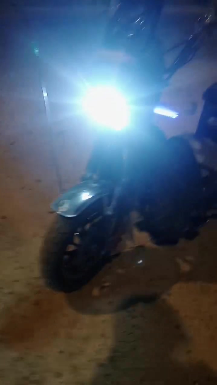للبيع مطور السعر 500 وبيه مجال بس مبدل بطاريات موديل 25


**إذا كنت صاحب هذا الإعلان وتريد حذفه لأي سبب، رجاءا أرسل رسالة إلى الدعم الفني**