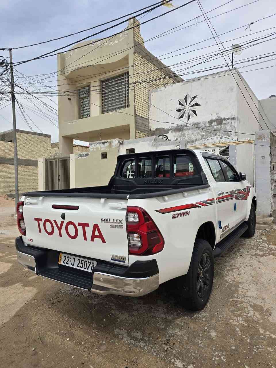 سلام عليكم تيوته فورويل مديل 25ساز اربيل رقم الهاتف *********** مكاني نجف
