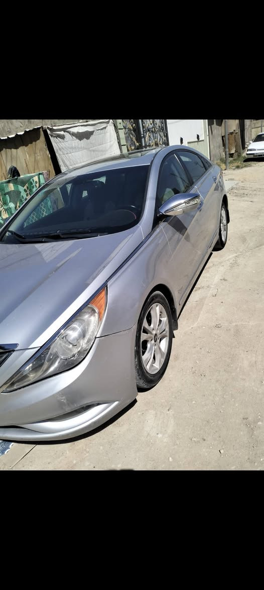 سوناتا 2013 وارد امريكي حادثها جاملغ خلفي رقم بغداد نكليزي السيارة بسمي محرك 2.400 فتحت سقف + بصمة تبريد شغال  سونار جديد السعر 105 وبيها مجال للشراي العنوان كربلاء 
رقم الهاتف ***********
