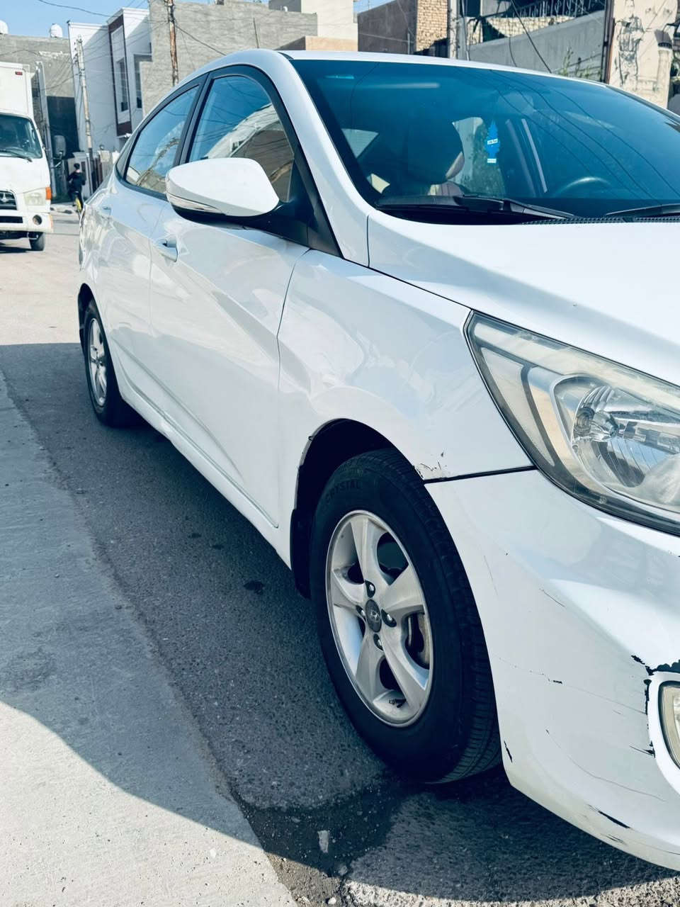 اكسنت 2015 خليجي سنويه بأسمي
محرك 1600 (دوش) المرغوب
كير ومحرك بحاله جيده جداً
حداديه جيده
تدفئه + تبريد
باتري جديد
بلوتوت
اشاير بالمري
تحكم جهتين
السياره ما ناقصها شي الحمدلله 
بدون قطره صبغ
بيها قطعه تبديل باب السايق نفس اللون (لا صبغ ولا معجون + وصل الشراء عندي)
السعر : 110 ورقه وبيها مجال للشراي
للتواصل : ***********
