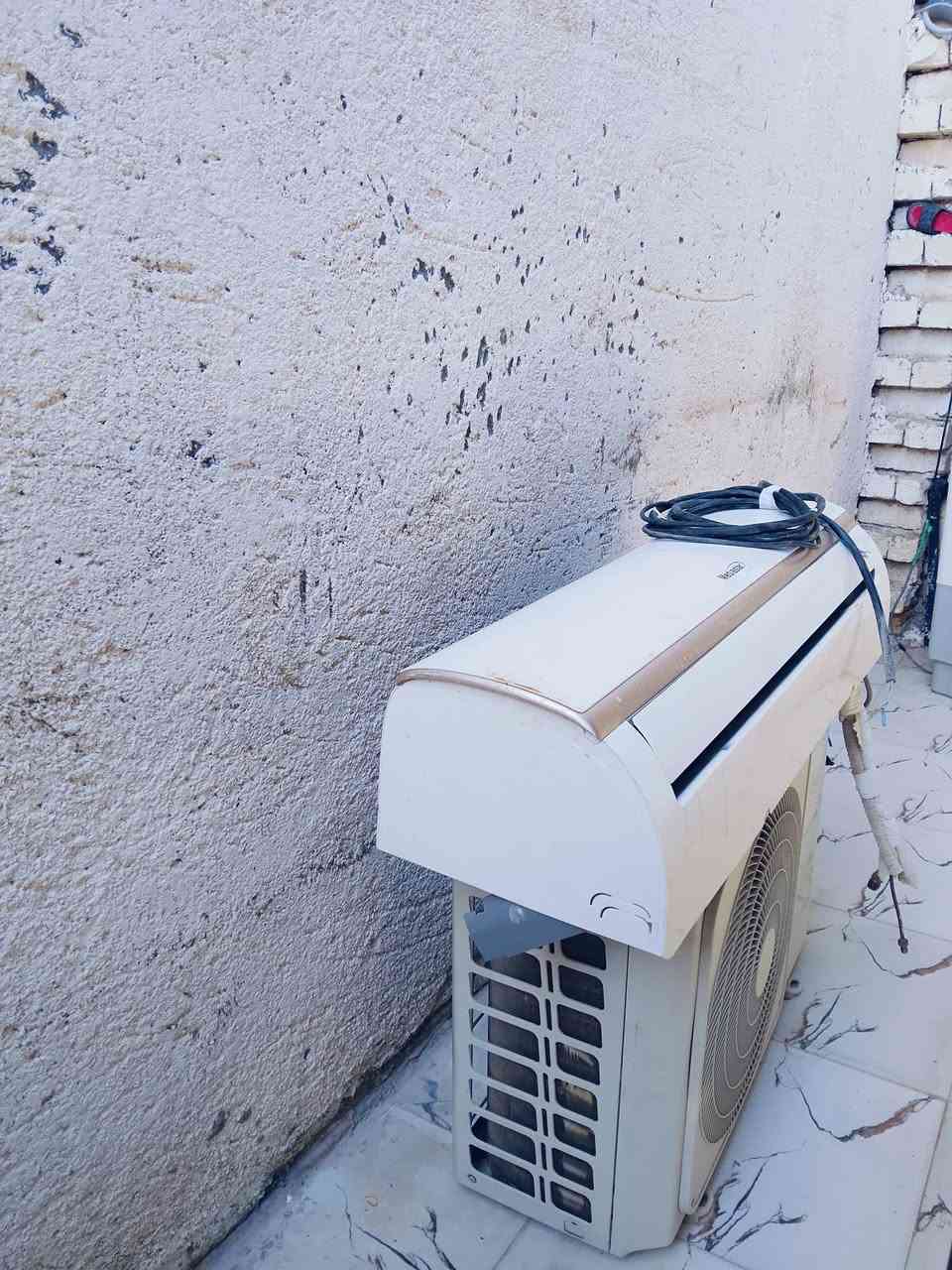 سلام عليكم سبلت للبيع طن ونص سعر 350
تواصل عله هاذ لرقم ***********
