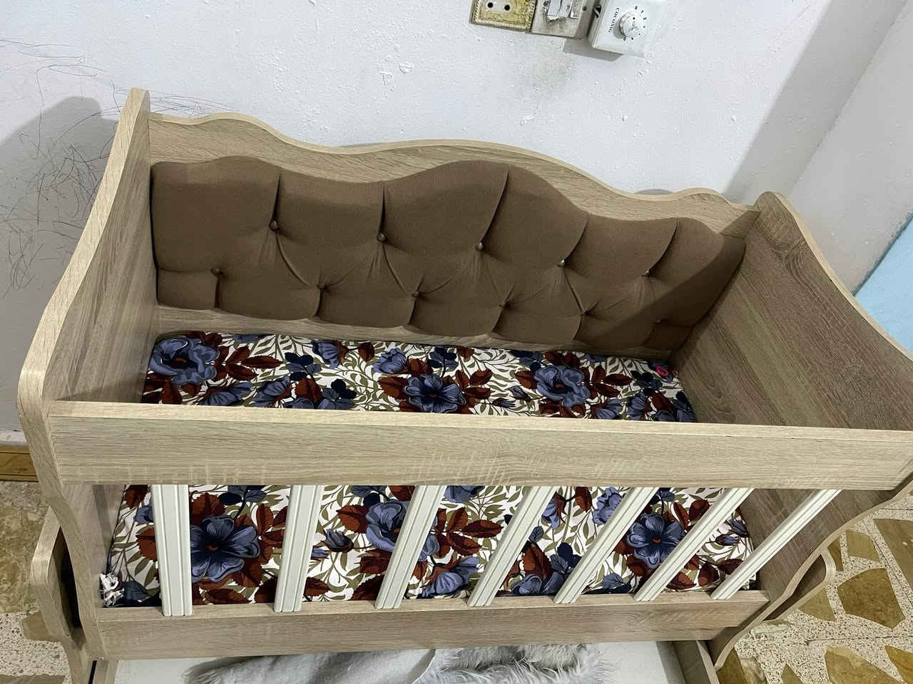 السلام عليكم جربايه مال أطفال اللبيع مكاني بغداد 75 الف وبيه مجال لا اتصال ***********
