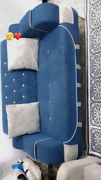 تخم ٤ قطع ٧مقاعد سعر 300 الف 07823095264