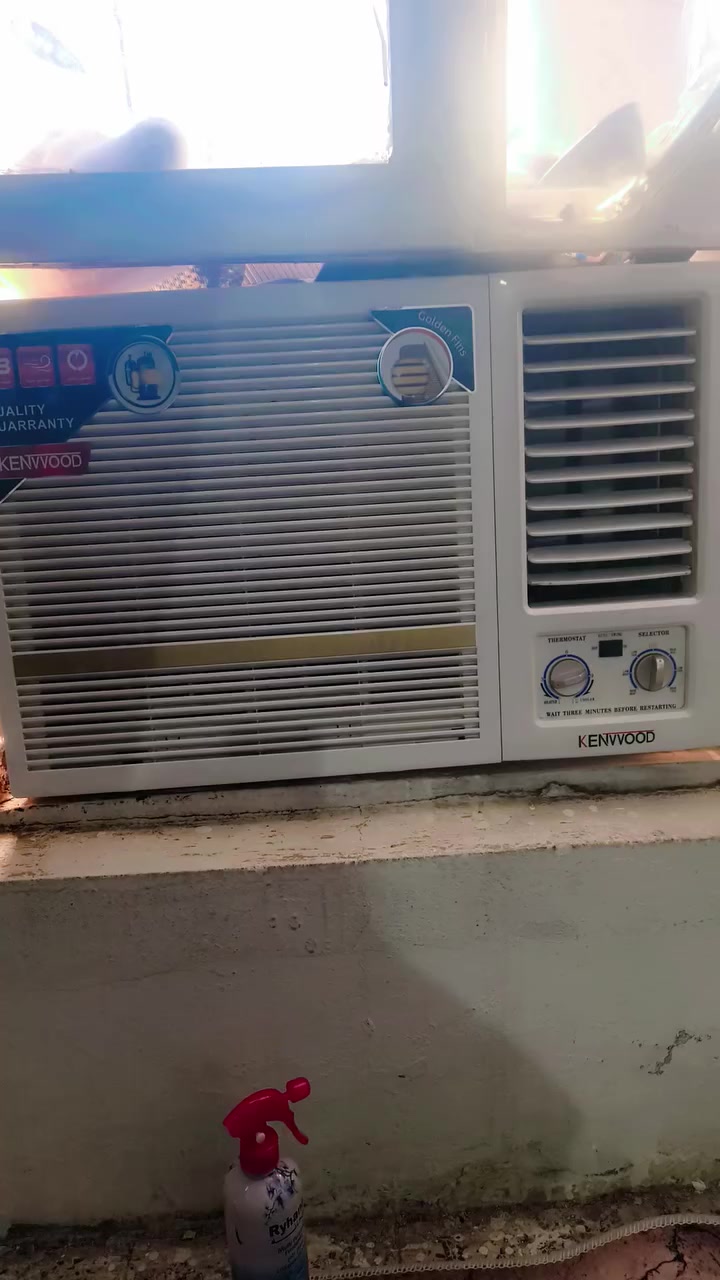 مكيف للبيع جديد مستخدم الصيف الراح فقط السعر 250مكان كاطون الرازي خلف المشروع***********
