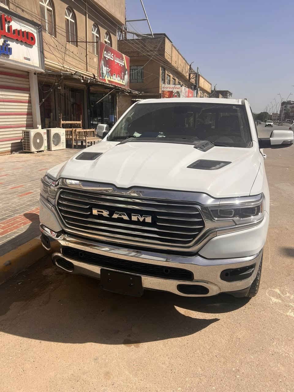 السلام عليكم
رام سبورت بك هورن  6 سلندر. مكينه 3600موديل 2024 بدي طويل باب طويل المرغوب حادث جاملغ امامي وبنيد بدون دواخل نهاىيا بدون. رقم تترقم جميع المحافظات مكاني. حله معرض احمد. النافعي. مقابيل مطعم ثابت سعرها 285 وبيها مجال استفسار ‭0776 386 3490‬
