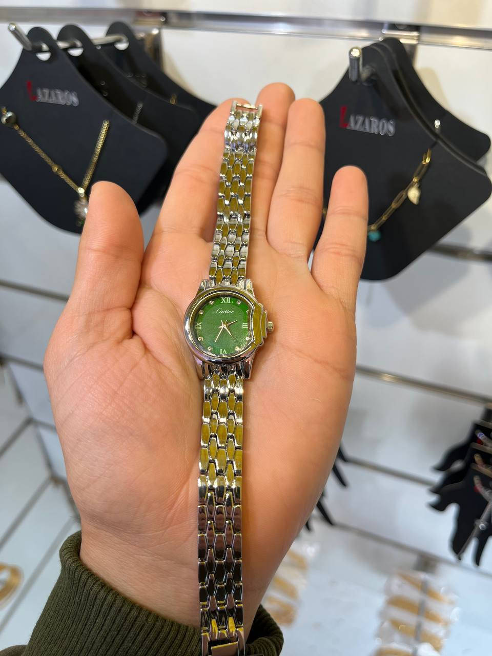 ساعات نسائية 
سعر القطعة 8 الف


**إذا كنت صاحب هذا الإعلان وتريد حذفه لأي سبب، رجاءا أرسل رسالة إلى الدعم الفني**