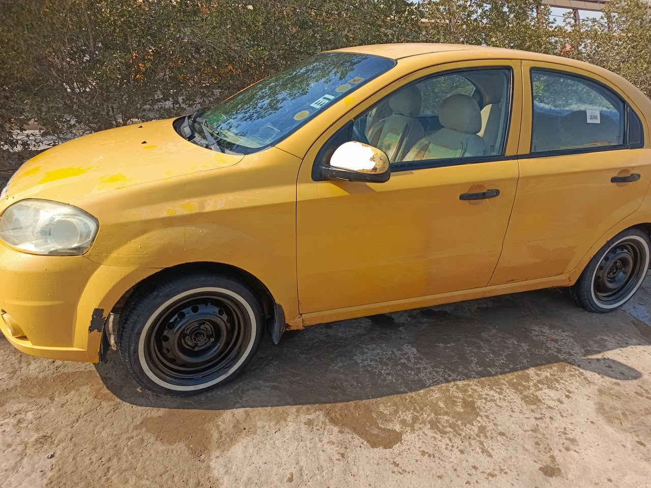 السلام عليكم افيو موديل 2011 سيارة جاهزه رقم مشروع وطني سيارة بسمي اداور ثاني يوم سنوية ل 2027  تبريده نقص غاز فقط مكان سماوة سعر 53 وبيه مجال رقم ***********
