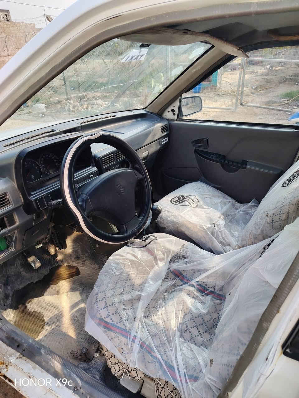 سلام عليكم سايبه مديل 10 خصوصي السياره جاهزه من حداديه وكير ومحرك زينات بيه خياسات بصيطه سعره ٢٥ وبيه مجال عليه غرامه تنزل من السعر مكان السياره نجف عامود ١٣٠ الرقم***********
