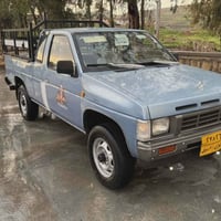 نيسان تاك • دبل اكسل • موديل ١٩٨٩