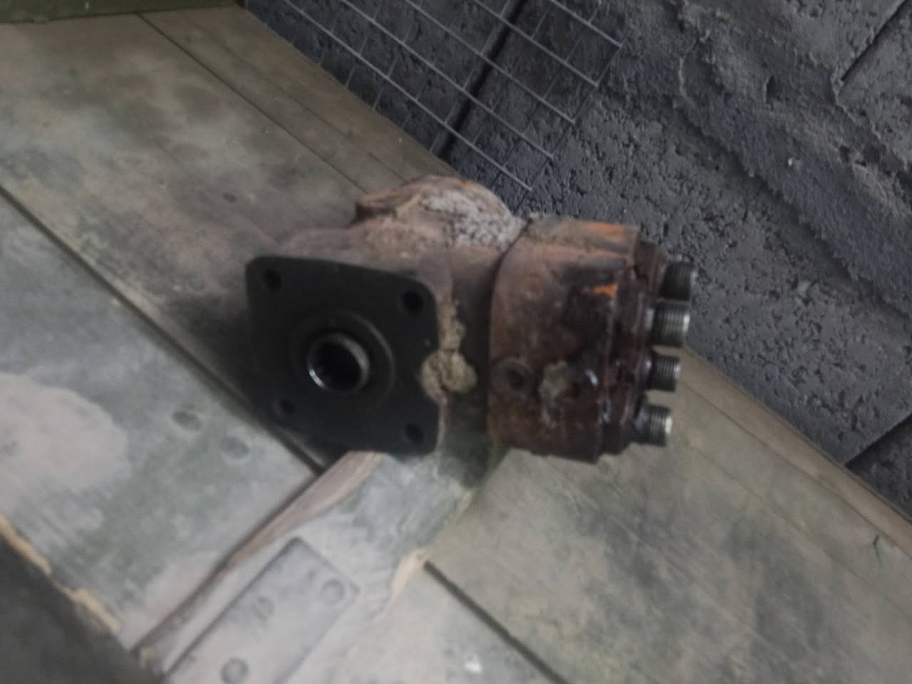 ***********

