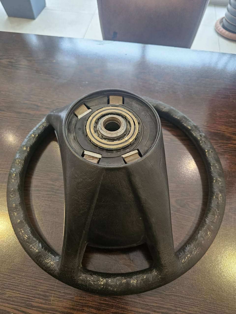 من رخصة الادمن
ستيرن مارسيدس ١٩٠ وهم يصير للدب مكان سليمانية 
السعر ٧٥٠٠٠ ومعاملة اللي يريد يتواصل عالرقم ***********
