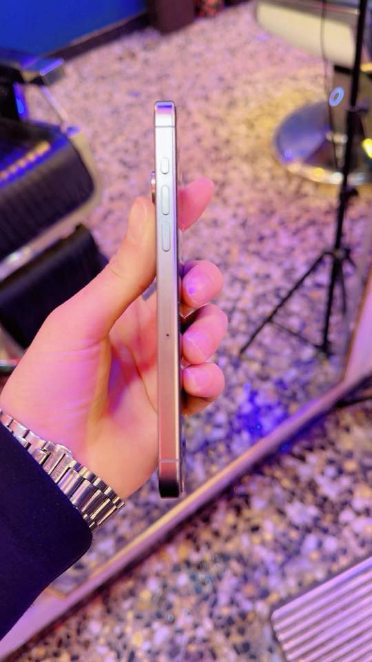 سلام عليكم آيفون 15 برو ماكس  نضافة 💯بل💯 بطارية 91 بلادية التلفون مداخل صييانة ابد
دبل شريحة زلغ ما مزلوغ سعرة مليون و100 وبي مجال بسيط 
جماعة المليون ابتعدو عن المنشور والي ما يعجبة السعر يعبر المنشور وآسف عل آطالة ❤️


**إذا كنت صاحب هذا الإعلان وتريد حذفه لأي سبب، رجاءا أرسل رسالة إلى الدعم الفني**