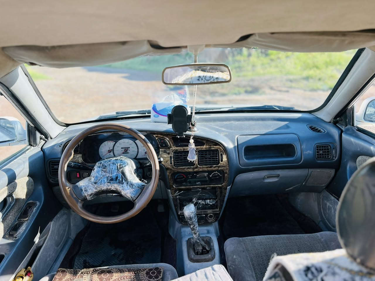 براتون 2002
سيارة جاهزه كير محرك صدر تايرات 
كهربائيات كلها شغاله تبريد تدفئه كلها شرط
السعر 27
‭0780 571 7164
