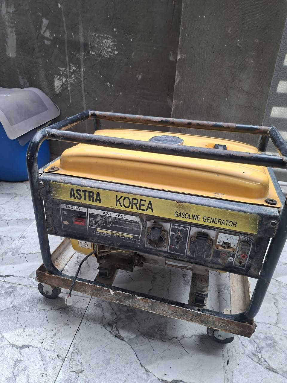 مولد استرا كوري باب اول    ١٠٠ وبي مجال بوش بستم داينمو استندر  ٠٧٧٢ ٤٩٠٥٥٦٨
