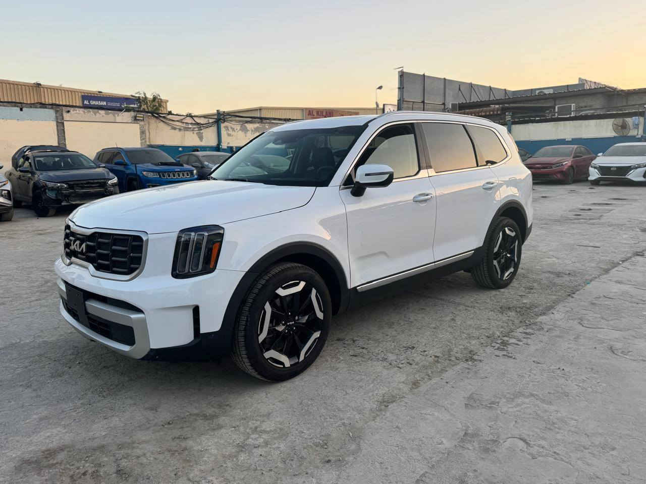 تولورايد موديل 2025 فئةs
يومين توصل سفوان. تريدها حره تريدها على كتاب شهداء

ماشيه ٤الاف زيرو 

التفاصيل ع الخاص 

***********
