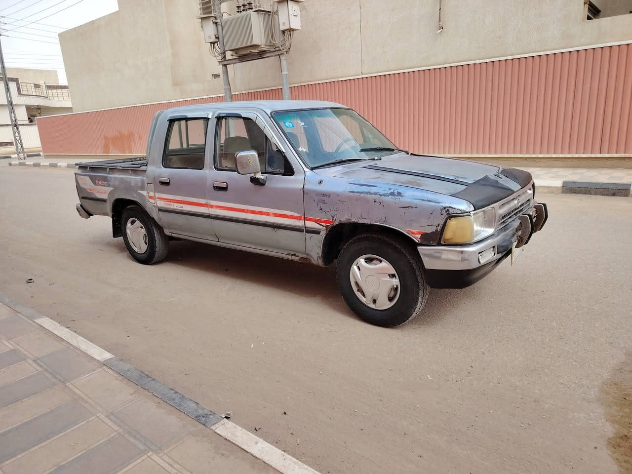 سلام عليكم تيوته للبيع مديل 89 سياره مكفوله ضربه وكلبه وخياس سياره بلاديه  بيها رشات صبغ كلش قليل  محرك كروسيده وكير مكفولات شاصي كفاله تخم تاير جديد كهربايات كلها شغاله حداديه 100/100 سياره جاهزه وين ماتريد سنويه بعدها مامنتهيه جديده مشروع وطني بسمنه  مداور ثاني يوم  سعرها 45 وبيها مجال بصيط مكان ناصريه مركز ***********
