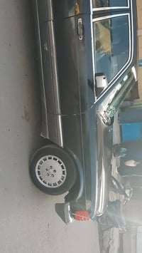 مرسيدس بنز • ١٩٨٥ • مكينة ٣٠٠