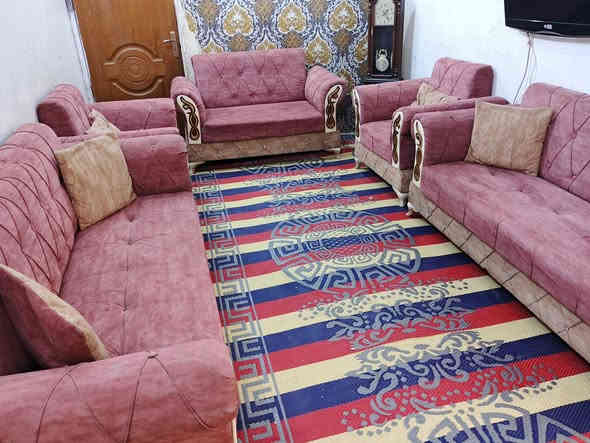 تخم 10 مقاعد شرط تكمه بدون اضرار ب 225
***********
