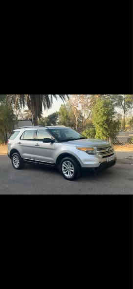 فورد اكسبلور خليجي شركة نيفأ مكفولة كفالة عامة من الصبغ موديل 2013 حتى الدعاميات مكفولة 7 راكب مكينة 6 سلندر تنفس طبيعي مكينة مكفولة من الفتح ثلاث قطع تبريد تبريد مركزي سيارة كلش نضيفة بدون نواقص رقم بغداد بأسمي السعر 145$ مكان السيارة بغداد للاستفسار *********** بغداد
