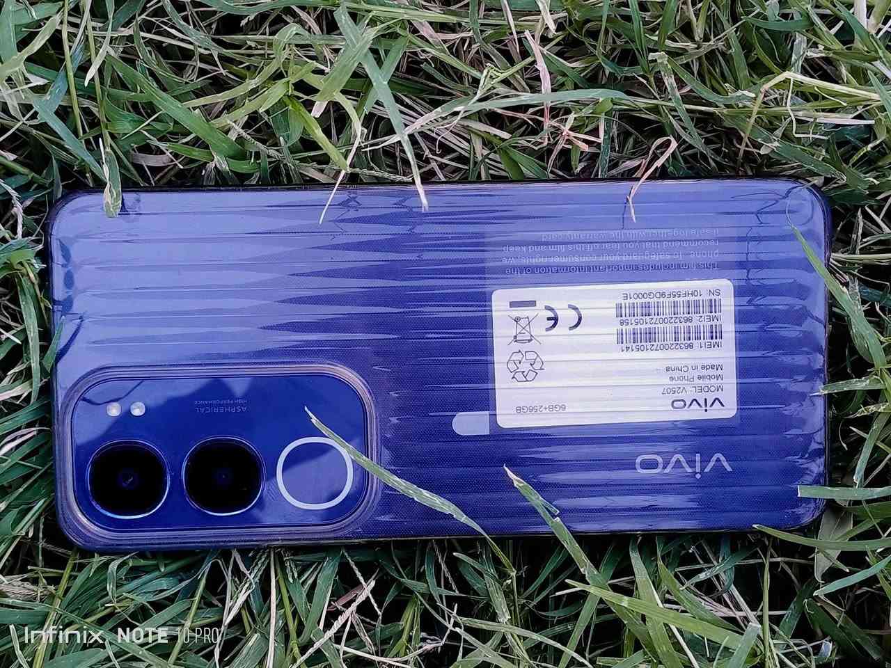 جهاز vivo Y19s Pro للبيع
​المواصفات:
​الذاكرة الداخلية: 256 جيجابايت
​الرام (الذاكرة العشوائية): 6+6 جيجابايت (إجمالي 12 جيجابايت)
​البطارية: 6000 مللي أمبير (تدوم لفترات طويلة جداً)
​المعالج: ثماني النوى (Octa-Core)
​النظام: OriginOS 6
​تفاصيل الجهاز:

​النظافة: 99% (أخت الجديد، مستخدم أسبوعين فقط)

​حالة الجهاز: ممتاز جداً وبدون أي عيوب أو مشاكل technical.

​💵 السعر: 230,000 دينار عراقي (قفل)
​📍 الموقع: [كربلاءالمقدسة/الامن الداخلي]
📞 للتواصل:***********
@إشارة
