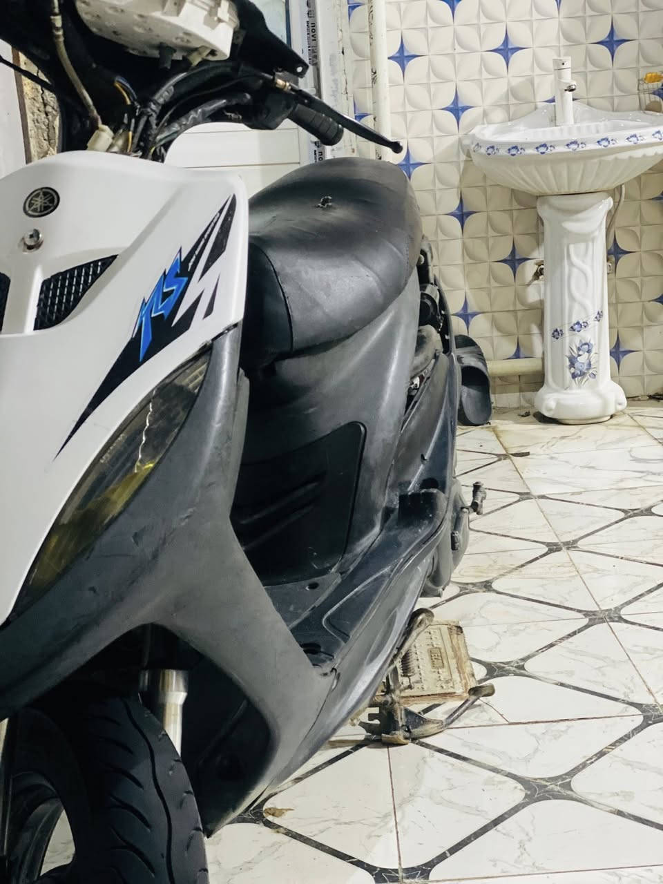 للبيع. كهربائيات كله شغاله مكينه بلاديه 49 بيه صدر ودبل خلفي والباقي كدامك كامله دارجه كله عنوان بابل مركز مدينه ***********
