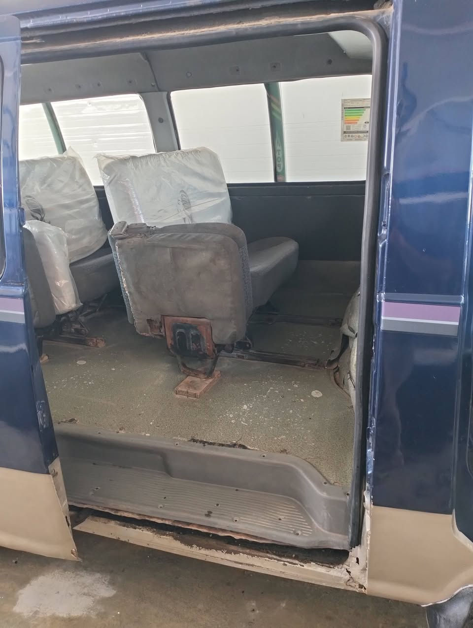 كيا بريجوا سياحي موديل 96
سنويه لل30 باسمي
مامطلوبه ولاربع 
كير محرك 3000
اكسل جديد
دواخل حلوه
تخم تاير 
السعر 53والشراي بيه خير ويدلل
للاتصال ***********
