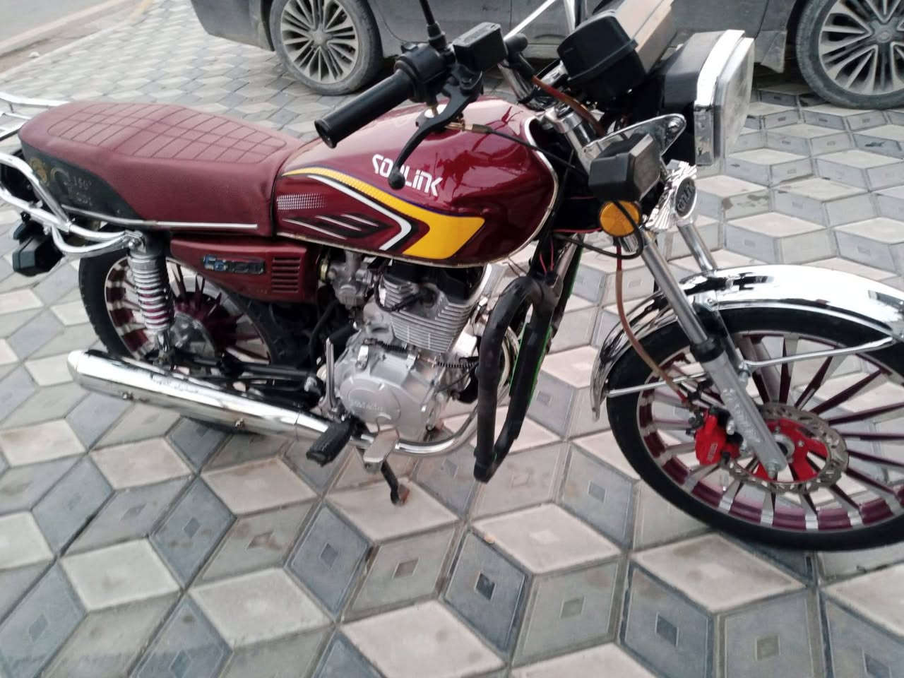 يولد دراجه سيفان مكينه أنضف منل جيس مديل 24نازله بل25دراجه بحالة الوكاله تجي عليها وشوفها وأذا بيها خيط تبخير أو شي واحد ما عجبك اني انطيك دراجه بلاش دراجه مكمركه يعني تترقم سعرها500وبيها مجال بس كلش مستعجل عله بيعتها لأن اخوي مريض عده صرطان بدم وأريد أخذه للهند هاذه رقمي مكاني بغداد***********
