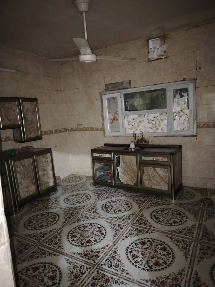 دار للايجار طابق الثاني
مساحه 200م
يحتوي على غرفه نوم مع هول واستقبال ومطبخ وصحيات وسطح وبلكونه
سعر 200الف ماء وكهرباء وانترنت على صاحب الدار
عنوان كركوك أسرى والمفقودين قرب جامع قباء
للتواصل
***********
*********** ابو مصطفى يايجلي كركوك, العراق
