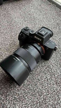 SONY A7R II 🔥 Shutter 12k🧡 SONY LENS 😍 85mm / SONY ,, 1.8🔥 1050$ tell ...