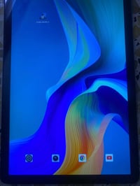ايباد P50 • ذاكرة ١٢٨ • بطارية ٥٠٠٠