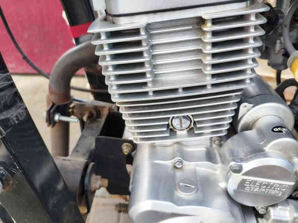 سلام عليكم مكينه كربلائيه 200 البيع مكينه ما مفتوحه بس كايمه سعره 175 وبيه مجال مكاني حيانيه ***********
