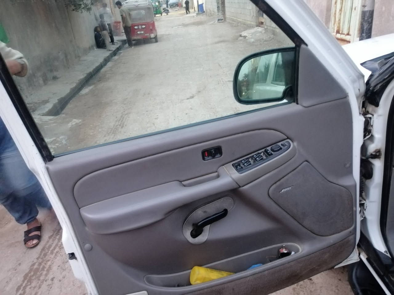 السلام عليكم الفينيه مديل 2005  مكينه 6100كيرها1000 حداديه كفاله أصوليه شرط التحويل رقم انبار  انكليزي خطه بغداد رفاعي سياره جاهزه مكان السياره ذي قار الرفاعي الشراي يتصل وبخدمه السعر 90 ***********
***********
