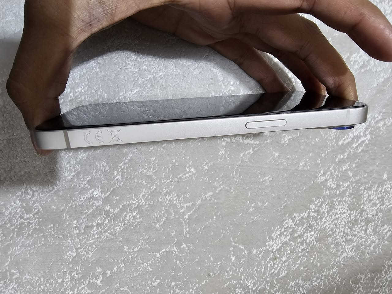 ايفون 13
ذاكرة 128 
نظافة 200%
كارتونة وغراض كاملة 
بطارية 99 
ضمانة بعده مخلصان 
مكاني زعفرانية_المنطقة النموذجية بيت بنية 
ابيعة من باب البيت وانطي بي ضمان شهر 
السعر 465 الف وبي مجال بسيط جداً 
*********** 
واتساب متوفر 
ماسنجر متوفر 
اخوان لحد يعاملني بالتعليقات بدون احرج
