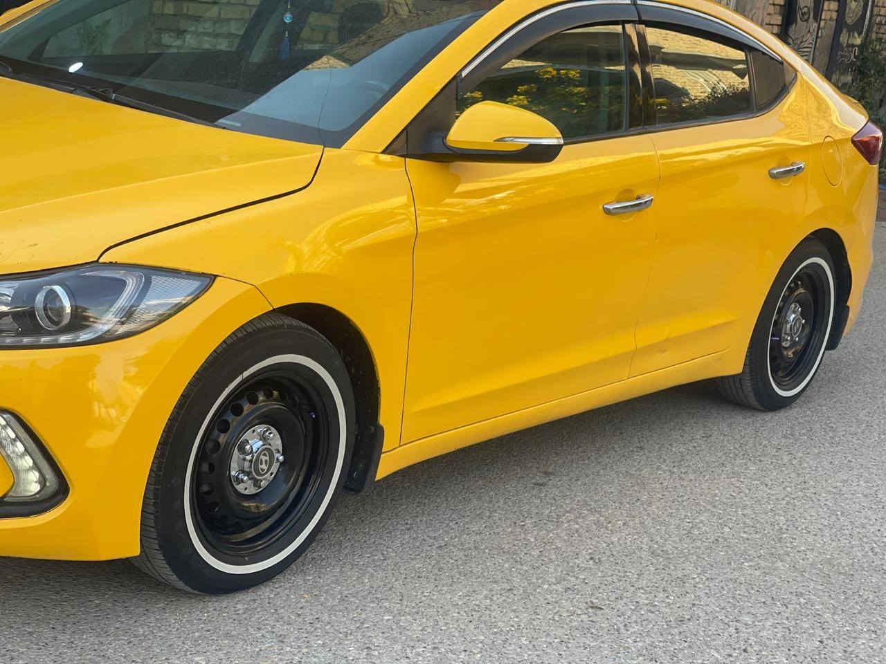 السلام عليكم الانتره   البيع 2018بيه بس بنيد مبدل بدون دواخل مكينه وكير شرط طخم تاير حداديه جديده السياره جاهزه تبريد بسمي شرط التحويل سنويه 27 مصفره هيه وغرامات المكان الناصريه السعر 125وبيه مجال  ***********
