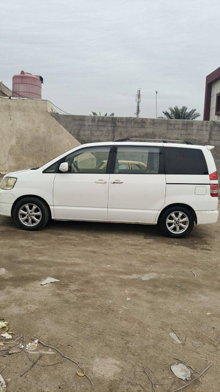 السلام عليكم
سياره تيوتا نوها NoAH مديل 2001كفاله مكينه كير ضربه صبغ مكفوله من كلشي محرك2000سياره حلوه ونضيفه 7راكب طخم تاير جديد تبريد شغال حداديه جديده 
السعر87ورقه الموقع البصره أبي الخصيب 
الرقم:***********
