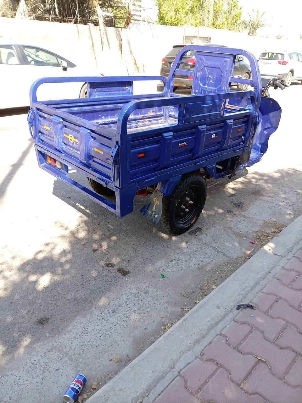 السلام عليكم ستوته شحن للبيع صارله سنه ونص يمي ونتركت وبطاريتها كعدن كلهن اول بارحه اشتريتها بطاريات تخم فيتنامي بلقران الكريم ٢٤٠ الف جديدد جاااهزه من كلشي ونظافه كدام العين سويجين سبير طوارئ ويل هم وياها تأخذها كبل لشارع سعرها ٩٠٠وبيها مجال مكاني بغداد قرب مجلس محافظه بغداد اي استفسار ***********وتساب محمول للشراي فقط
