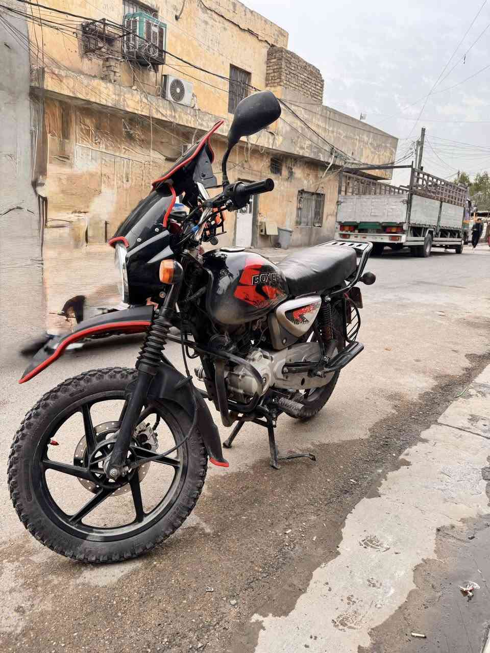 للبيع موديل 2023 رقم
بوكسر موديل 2023 مرقمة الدراجة مثل شوفت عينك ما ناقصها شيء مكفولة السعر 2,750 وبيها مجال.                 عنواني بغداد الشعلة 
 ***********
