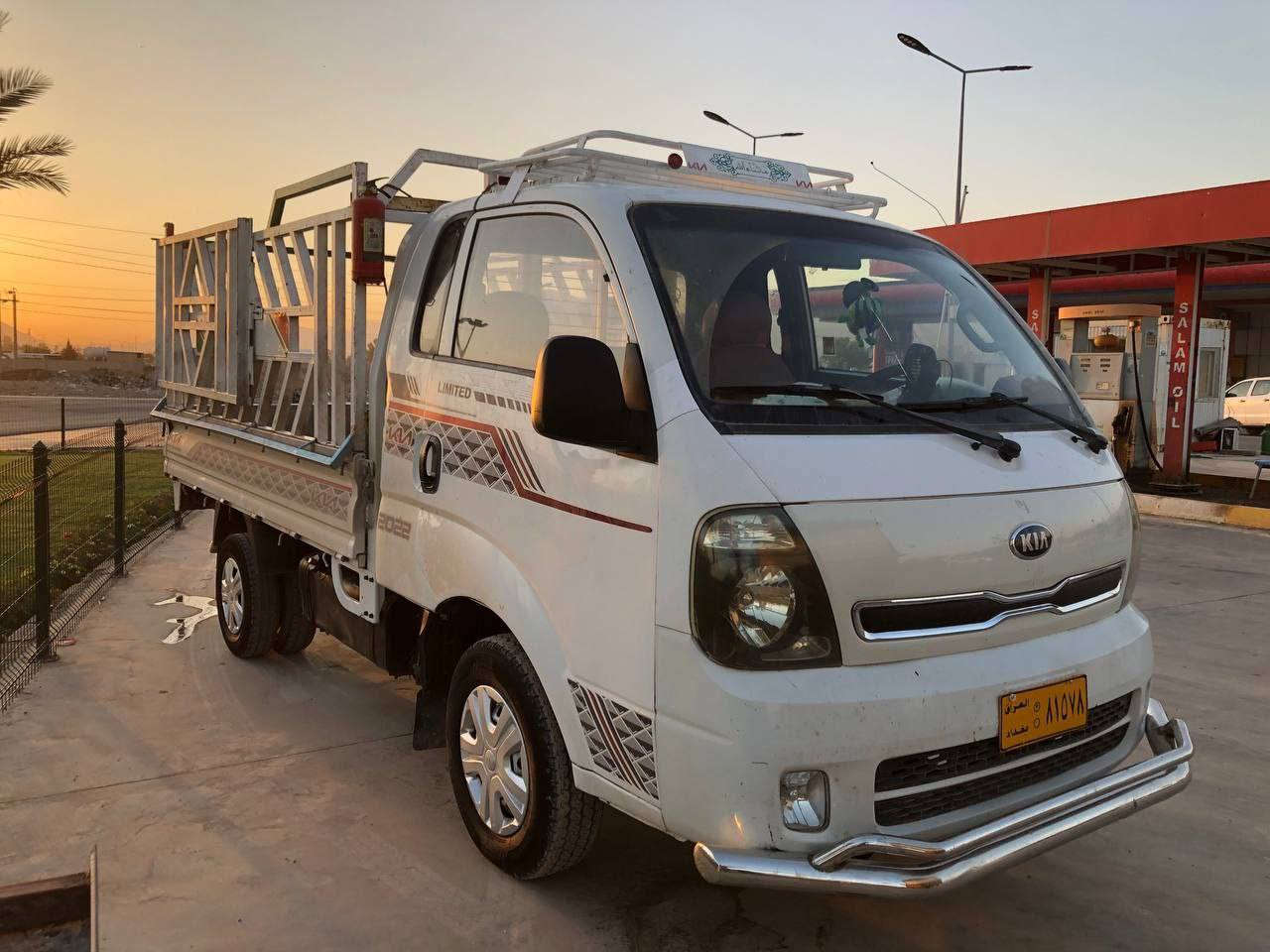 کیا 3000 کارەبای
بێ خایس و ڕزیوی
مەکینە ڕەشی ئەنجکتەر
گیر مەکینە بەشەرت
ئەنجکتەر بەشەرت 
کارەبای هەمووی بەشەرت 
برێک بەستراوە 6تایەی لۆک
نابۆدیو چەمچەی لەگەڵە
شوێنی  بڕاوەکەی بەلەعیمی درع جاک کراوە بەشەرتی 4تەن
شوێن چوارقورنە
         ڤایبەر وەتس ئاپ
0750 1012539
0750 3842973
