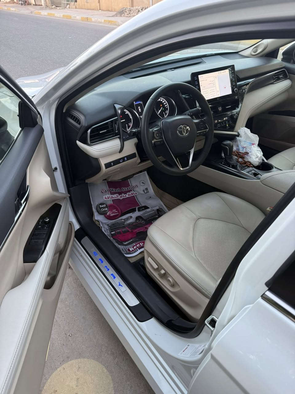 السلام عليكم
كامري موديل 23 هايبرد ساز باب اول ياباني 

المواصفات /

بردة 

فتحة 

بصمة 

جلد اصلي مؤسسة 

مري شفط 

كراسي اثنين كهرباء 

محرك 2500

بردة خلفية

رقم بغداد 

بااسمي 

السعر 228 

السيارة حيل جديدة وحلوة بيها ملاحضات بسيطة بالدعامة 

وسونار بيها 

مكاني رمادي

للاستفسار / ***********
