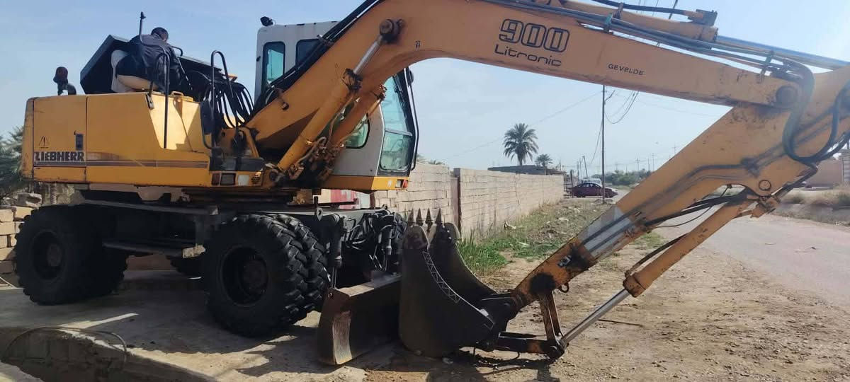 سلام عليكم حفاره لبهير لل بيع
موديل 99 حفاره مكفوله كفاله عامه ماسسه نقار وكماشه 
تخم تاير رقمها كركوك شرط التحويل سنويه لل 2030 
اتصل وتدلل رقم صاحبها ***********
