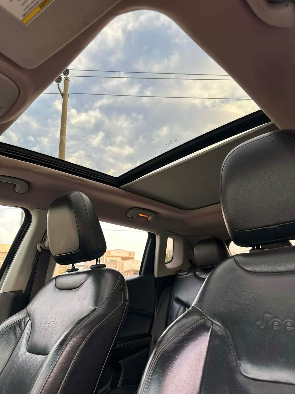 جێب کۆمپاس ٢٠١٩ قەپات مواسفات پانۆراما دەبل ئەکسل برێک بەسمە و شەغال هەموو شتی بەشەرت گێر مەکینە تەبرید ئەکسل یەک دینار مەسروفی نیە هەموو شتی بەشەرت.
٣ پارچەو نیو بۆیاغە بەبێ ژۆرێ سەنەوی ٢٠٢٤
سعری ١٣٥$ کەمێک مەعامەلە
ملیۆنەک و دوسەدهەزار غرامەی لەسەر پاش مەعمەلەی دەگێرمەوە بۆت

*********** أربيل, العراق
