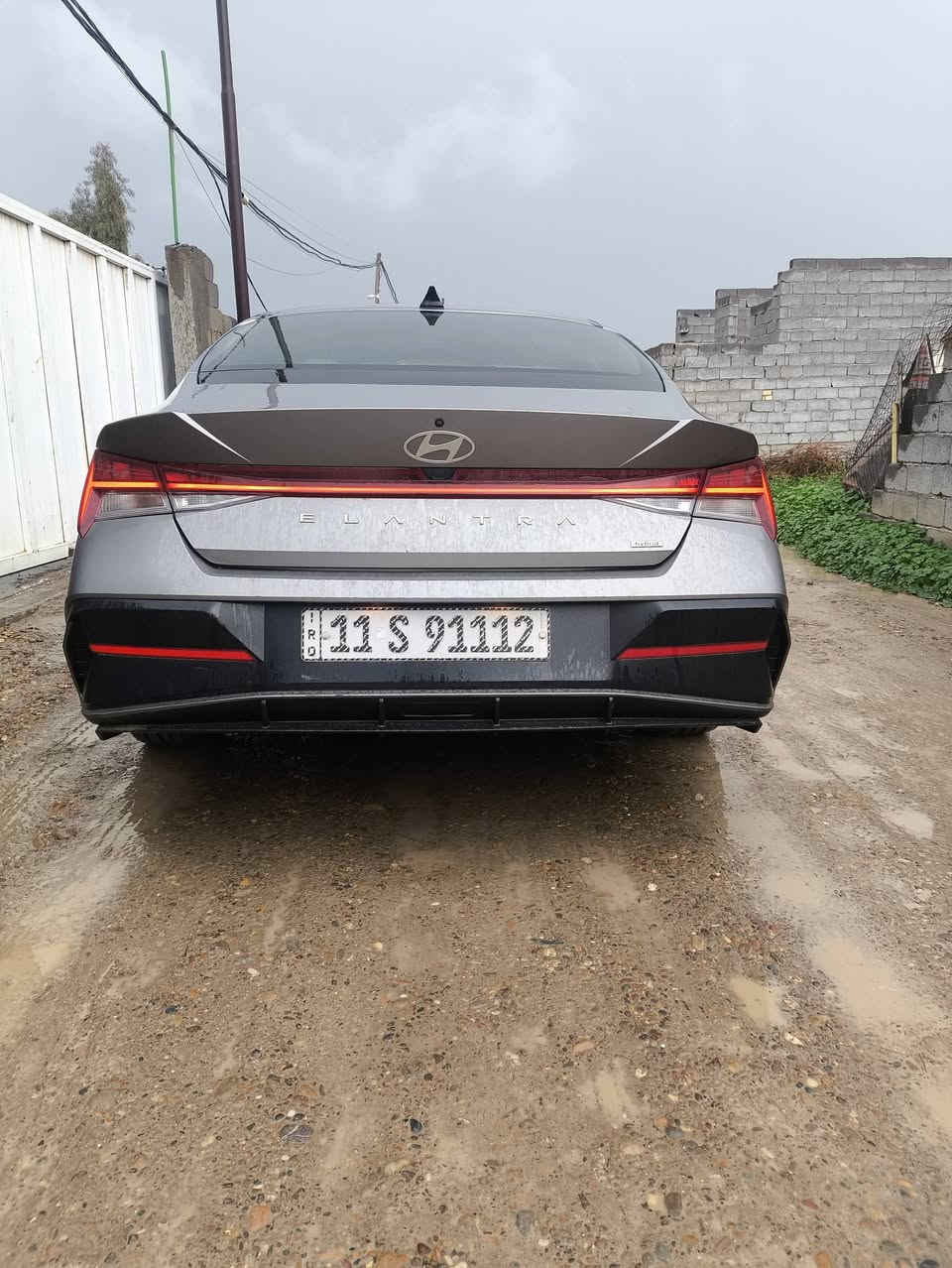 سلام عليكم النتره موديل 25 هايبرد وارد امريكي حادث ربع لبنيد وبع جاملق رقم بغداد 
فول مواصفات
تحكمات ستيرن
بصمه تشغيل وأبواب
تشغيل عن بعد
سايد بريك كهرباء
كشنات جلد
فتحه سقف
شحن لاسلكي
رادار جانبي وامامي
مثبت سرعه
مانع نزلاق
او مراوس 
سعر 160 وبيه مجال
مكان سياره بغداد ابو غريب 
رقم ***********//***********
