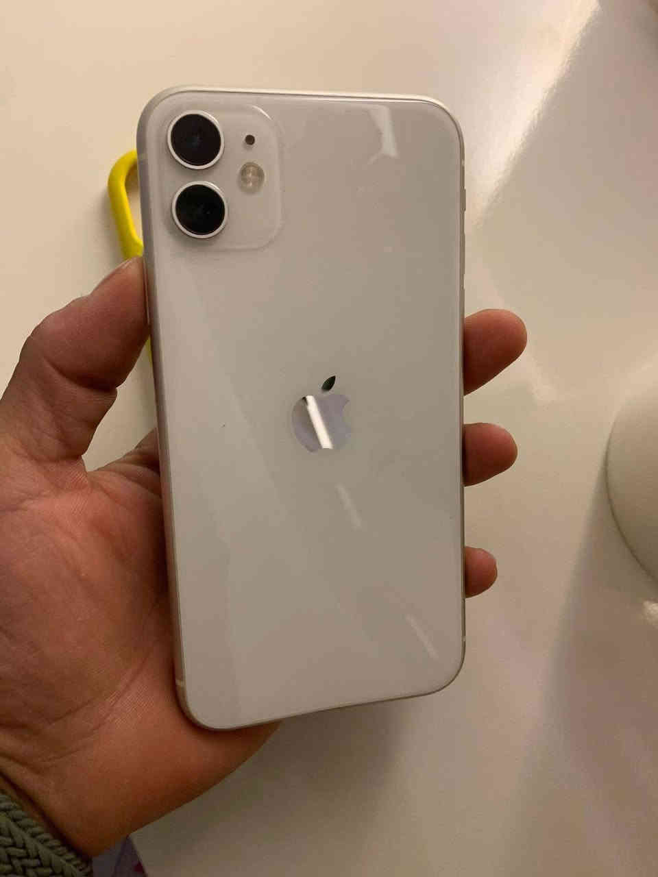 بسم •اللّـہ̣̥ الرحمن الرحيم.
ايفون. 11عادي. لون ابيض 🤍  بحالة الوكاله جهاز بلادي وتر بروف. 

ذاكره. 128.

بطاريه.79. 

نموذج. M. شرق اوسط.

نضافته. مليار. شخط مابي

للبيع او مراوس.

السعر.275  وبي مجال.

عنواني. فلوجه. حي الجولان.

الاستفسار. ***********.
