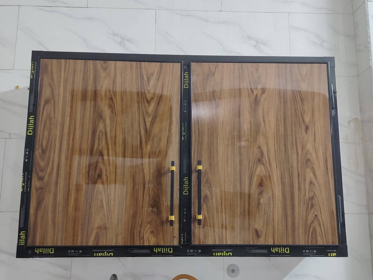 كاونتر تفصال جديد مستخدم اسبوع سعره 300 قفل تكمه نضيف كلش السعر ثابت
مكاني بغداد البنوك 
***********
