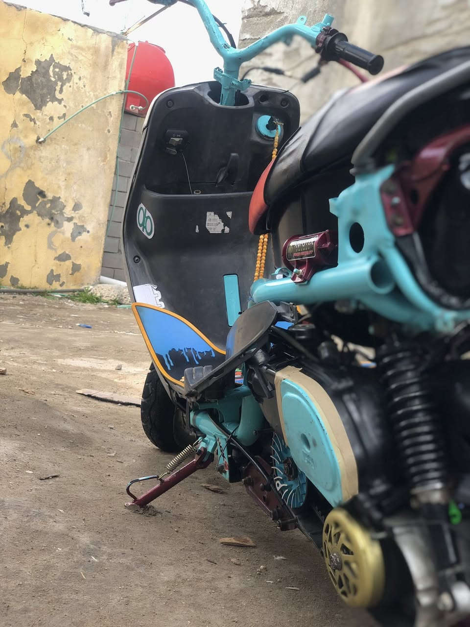 السلام عليكم دراجة ماكس قجمة دراجة نظيفة ومزودة كلجات WFالسعر 800وبيهة مجال الدراجة جانت بلادية مفراتحة كاملة التواصل ***********العنوان البصرة الصمعي
