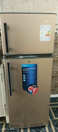 ثلاجة • حجم وسط • المدائن الورديه