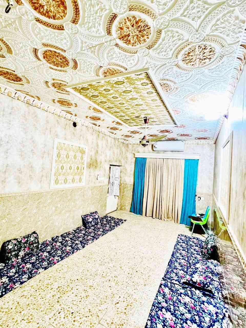 المساحة: 150 م² طابو صرف
🏠 مكون من طابقين

الطابق الأول:

* غرفة
* صالة
* استقبال
* مطبخ
* حمام

الطابق الثاني:

* غرفتان
* صالة

البيت نظيف وجاهز للسكن، وهذه بعض الصور للاطلاع التواصل على الرقم ***********
